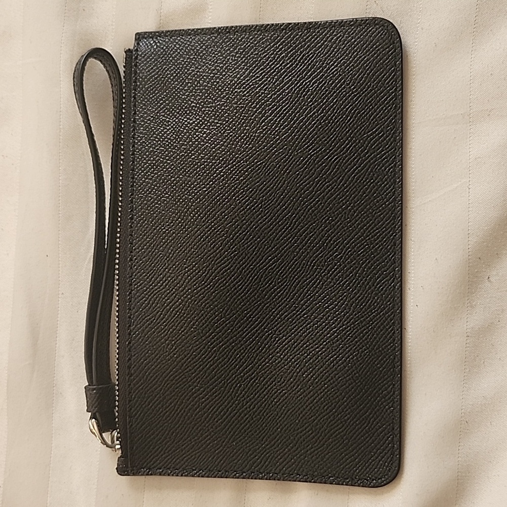 Authentic Coach wristlet - Picture 2 of 4